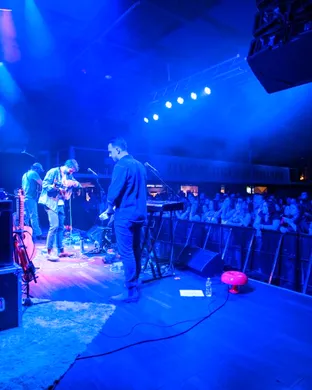 Houndmouth