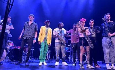 Too Many Zooz